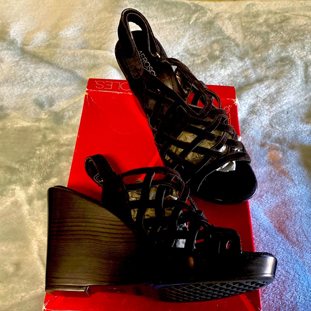 Aerosoles Orgami Black suede sandals